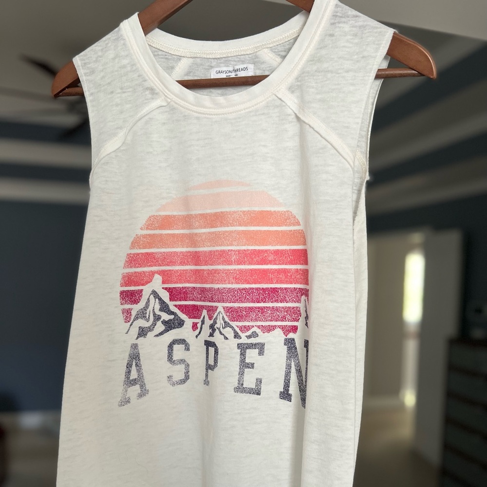 Women’s Meduim Aspen Ski Resort Tank Sheer Grayson Threads